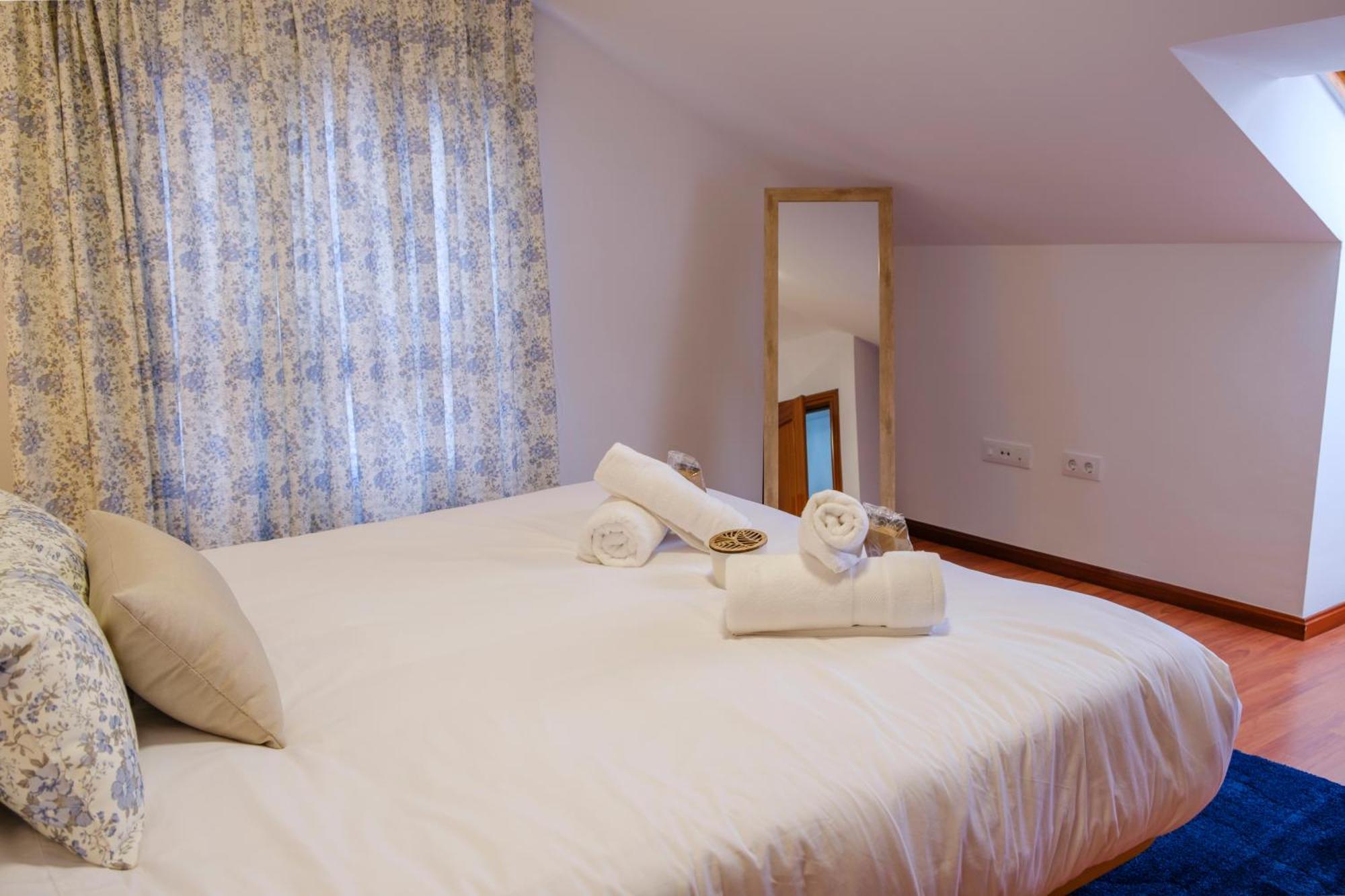 El Deseo De La Vega Apartment Ел Бурго де Осма Екстериор снимка